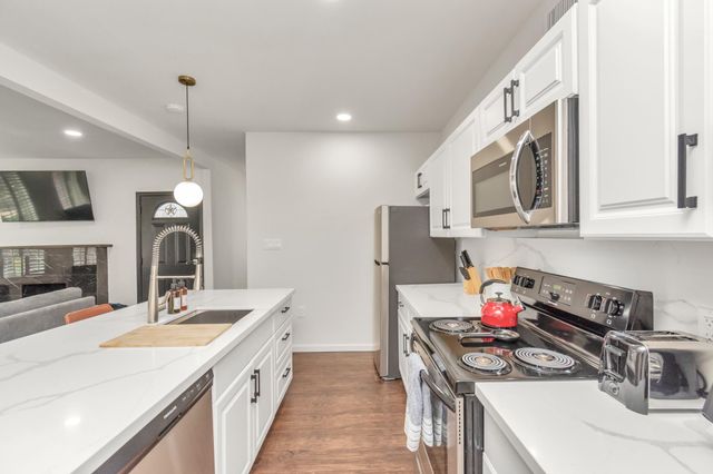 2116 Berry Street, Houston, TX 77004