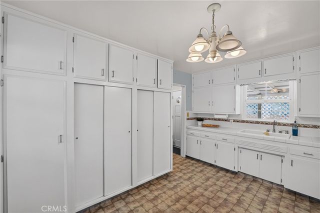 9642 Tangelo, Fontana, CA 92335