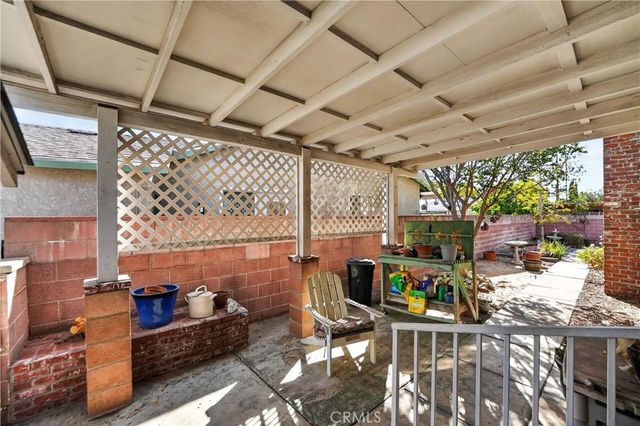 9642 Tangelo, Fontana, CA 92335