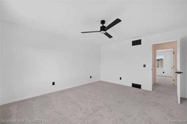 8828 Grace Street, Shelby Twp, MI 48317