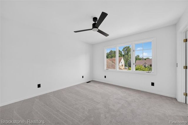 8828 Grace Street, Shelby Twp, MI 48317