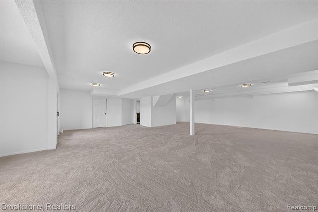 8828 Grace Street, Shelby Twp, MI 48317