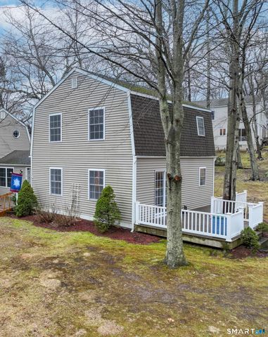 8 Oak Tree Lane, Lyme, CT 06371