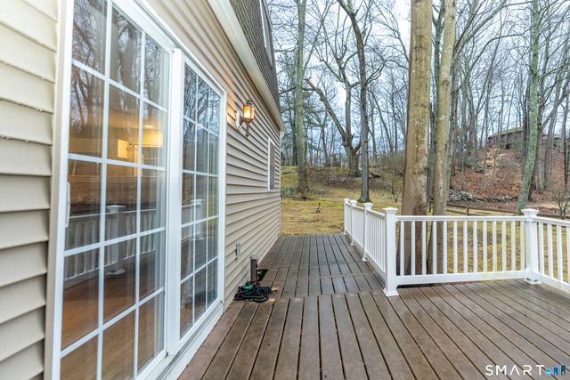 8 Oak Tree Lane, Lyme, CT 06371