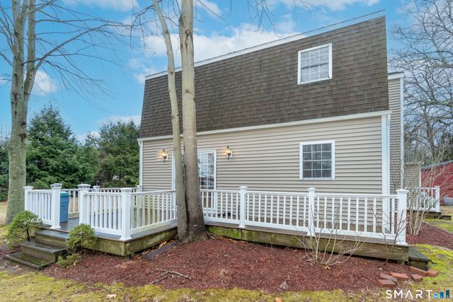 8 Oak Tree Lane, Lyme, CT 06371