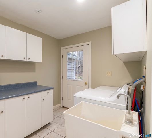 8 Oak Tree Lane, Lyme, CT 06371