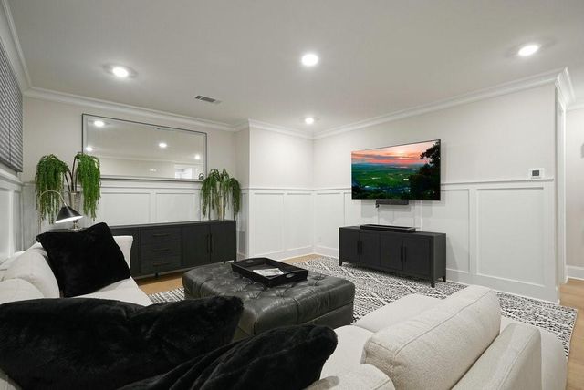 225 Anglin Walk, Alpharetta, GA 30009