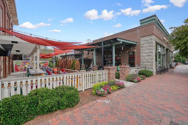 225 Anglin Walk, Alpharetta, GA 30009