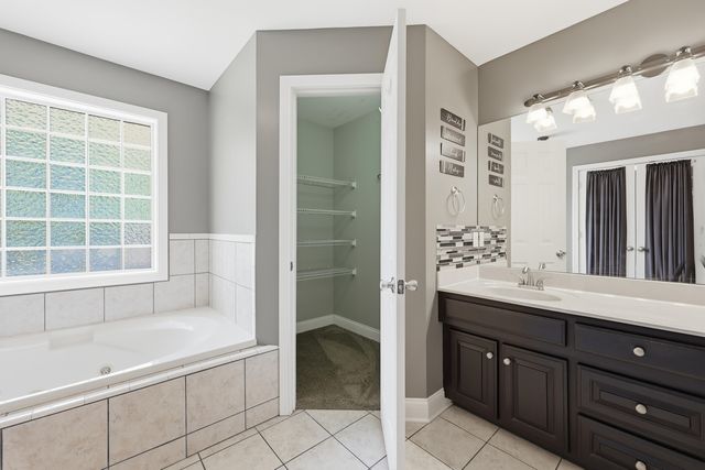 1332 Pine Meadows Drive, Lawrenceburg, KY 40342