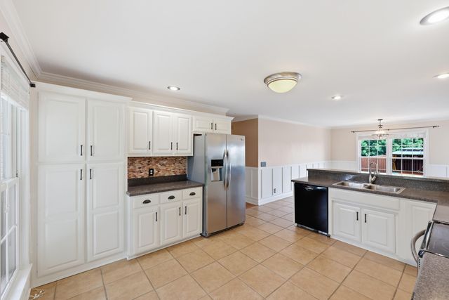 1332 Pine Meadows Drive, Lawrenceburg, KY 40342