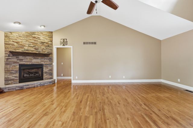 1332 Pine Meadows Drive, Lawrenceburg, KY 40342