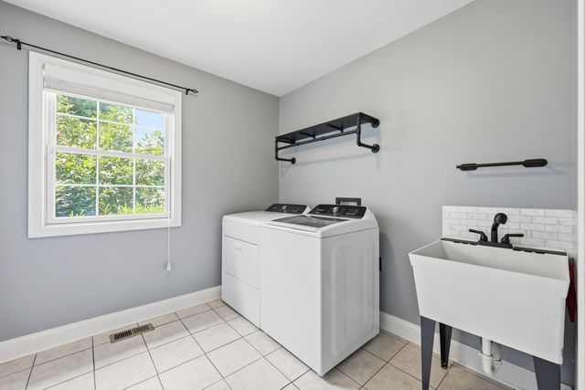 1332 Pine Meadows Drive, Lawrenceburg, KY 40342