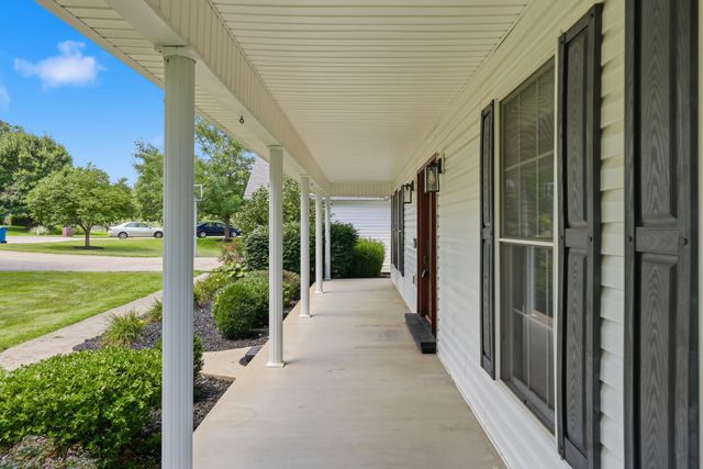 1332 Pine Meadows Drive, Lawrenceburg, KY 40342