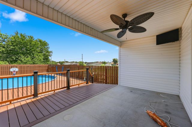 1332 Pine Meadows Drive, Lawrenceburg, KY 40342