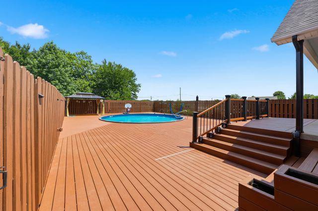 1332 Pine Meadows Drive, Lawrenceburg, KY 40342