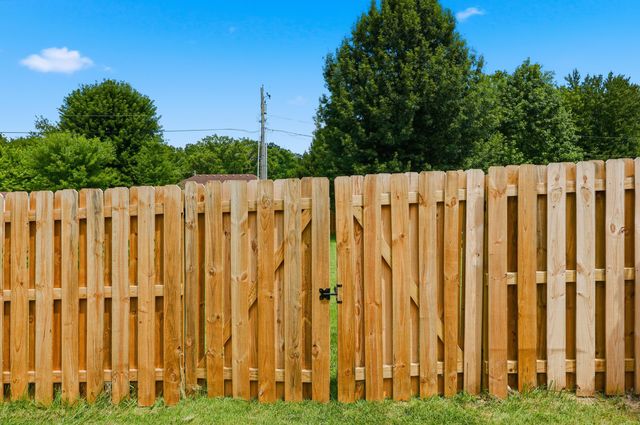 1332 Pine Meadows Drive, Lawrenceburg, KY 40342