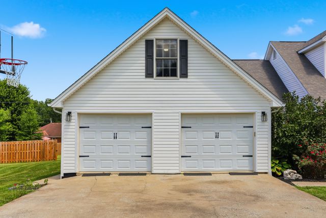 1332 Pine Meadows Drive, Lawrenceburg, KY 40342