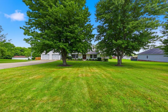 1332 Pine Meadows Drive, Lawrenceburg, KY 40342