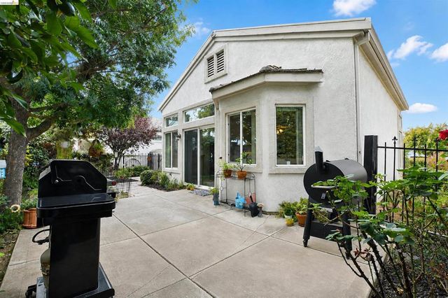 30 Winesap Dr, Brentwood, CA 94513