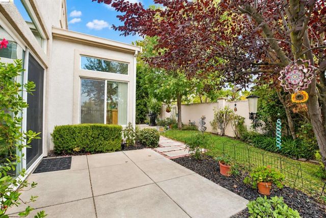 30 Winesap Dr, Brentwood, CA 94513