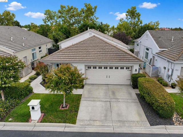 30 Winesap Dr, Brentwood, CA 94513