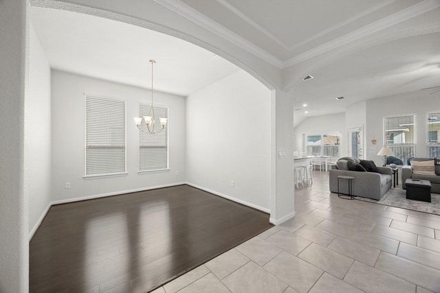 606 Linares LN, Austin, TX 78748