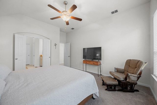 606 Linares LN, Austin, TX 78748