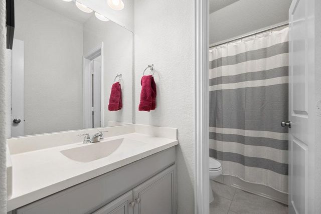 606 Linares LN, Austin, TX 78748