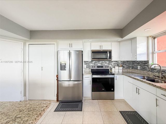 1301 NE Miami Gardens Dr 1406W, Miami, FL 33179