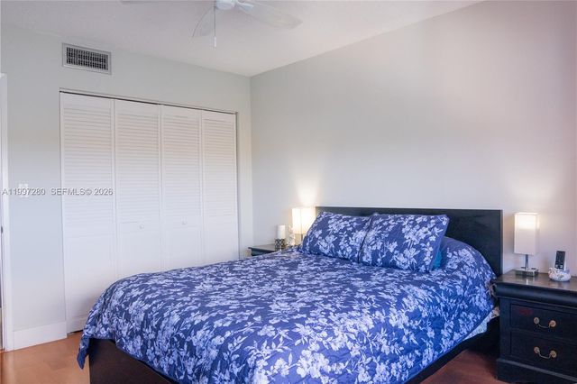 1301 NE Miami Gardens Dr 1406W, Miami, FL 33179