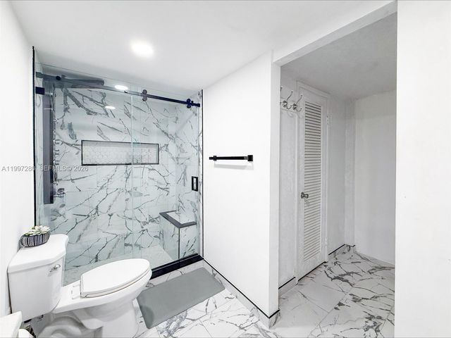 1301 NE Miami Gardens Dr 1406W, Miami, FL 33179