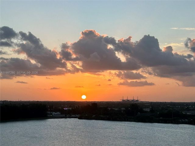 1301 NE Miami Gardens Dr 1406W, Miami, FL 33179