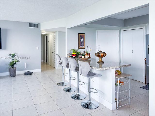 1301 NE Miami Gardens Dr 1406W, Miami, FL 33179