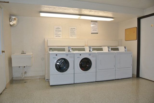 19 Pine St G, Canton, MA 02021