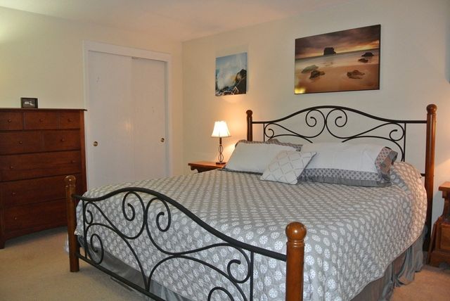 19 Pine St G, Canton, MA 02021