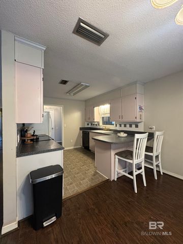 48 Hunter Circle, Monroeville, AL 36460