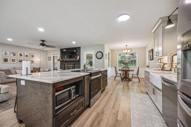293 ANDREW WAY, Collierville, TN 38017