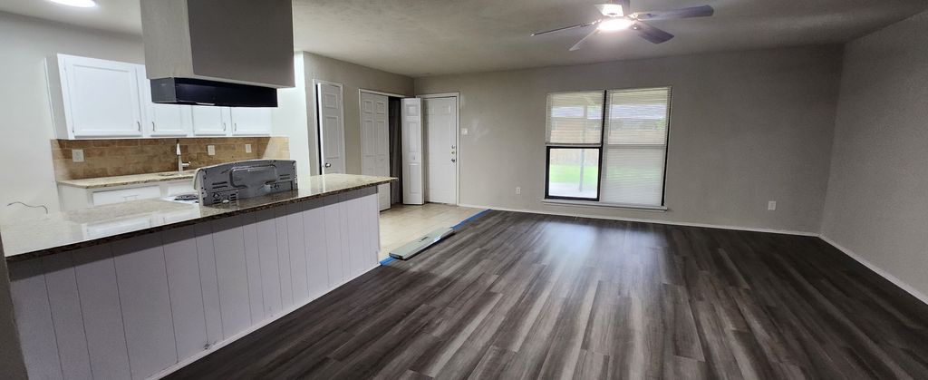 5324 Young Drive, The Colony, TX 75056