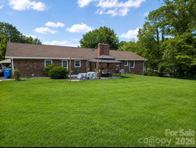 615 Fernwood Drive, Albemarle, NC 28001