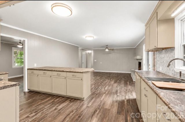615 Fernwood Drive, Albemarle, NC 28001
