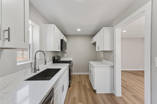 5038 N 18TH Avenue, Phoenix, AZ 85015