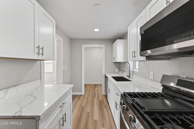 5038 N 18TH Avenue, Phoenix, AZ 85015