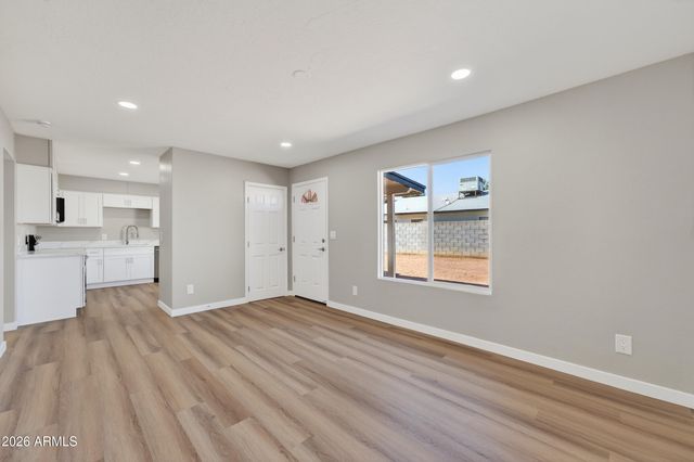 5038 N 18TH Avenue, Phoenix, AZ 85015