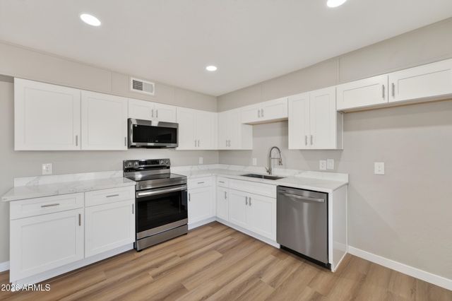 5038 N 18TH Avenue, Phoenix, AZ 85015