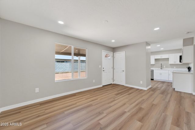 5038 N 18TH Avenue, Phoenix, AZ 85015