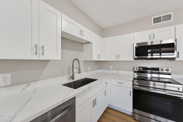 5038 N 18TH Avenue, Phoenix, AZ 85015