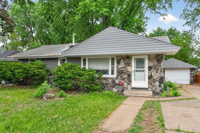 6607 46th Place N, Crystal, MN 55428