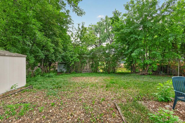 6607 46th Place N, Crystal, MN 55428