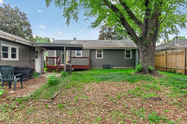 6607 46th Place N, Crystal, MN 55428