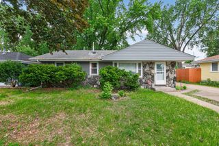 6607 46th Place N, Crystal, MN 55428
